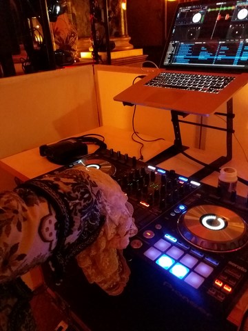 Dj-soiree-entreprise-mariage-prestige